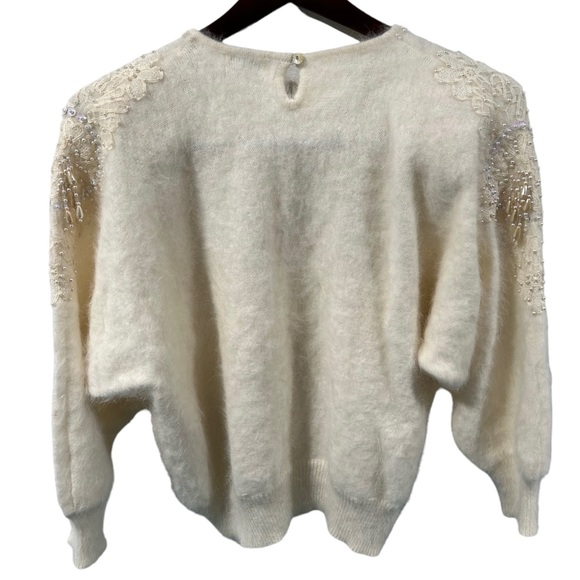 Keomi Vintage ivory angora fluffy long sleeve sweater M-L - Picture 4 of 9